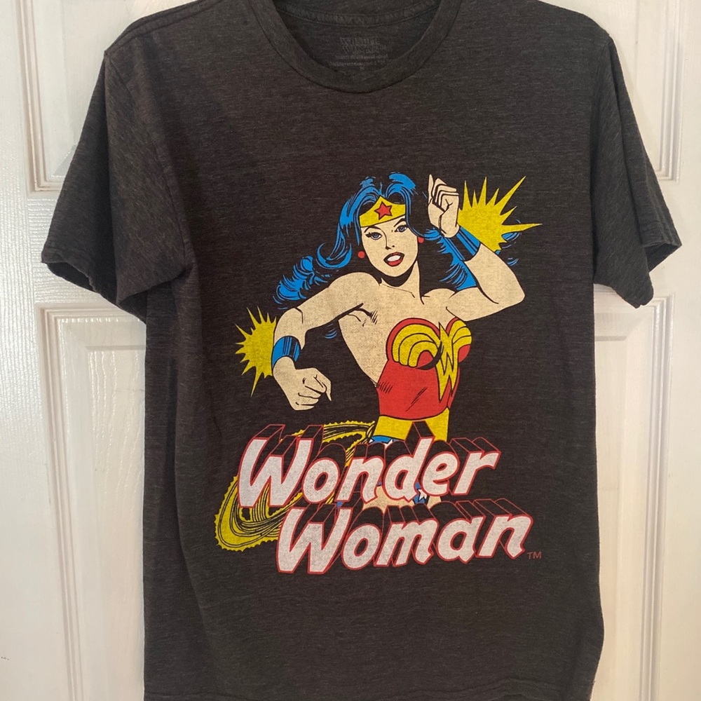 Wonder woman action shot caricature marvel comics Tshirt